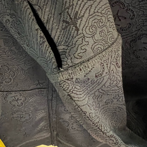Light hooded pattern jacket - Picture 3 of 5
